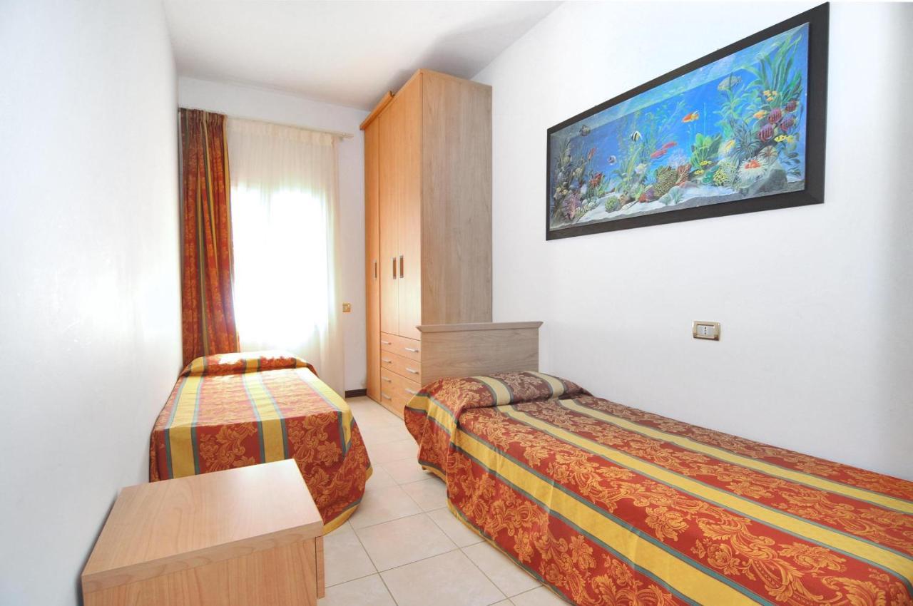 Milan Apartman Caorle Kültér fotó