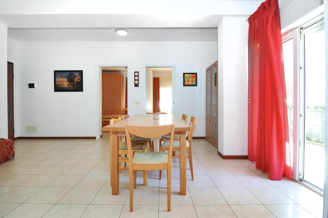 Milan Apartman Caorle Kültér fotó